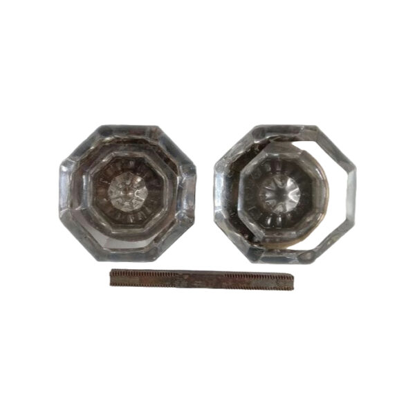 Octagonal glass doorknob set
