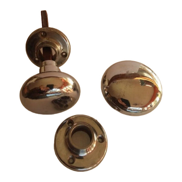 Yale Chrome Doorknob Set