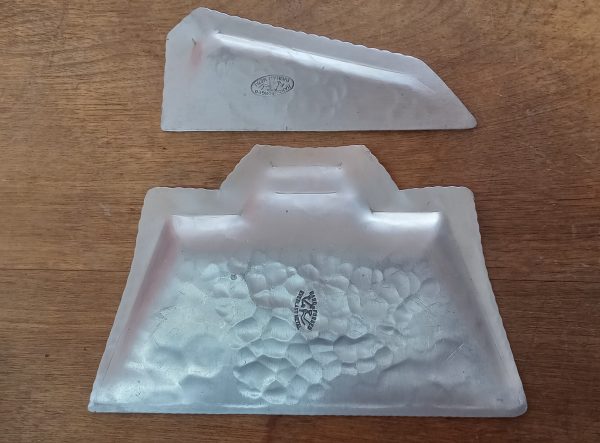 Everlast Aluminum Crumb Tray Set