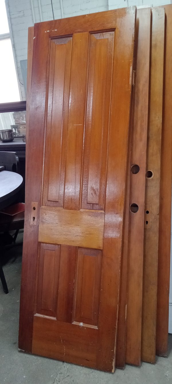 Door 160