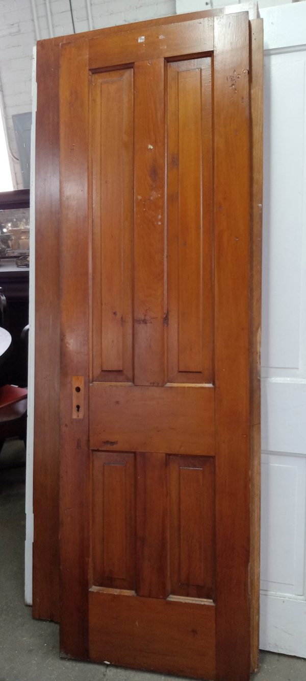 Door 182